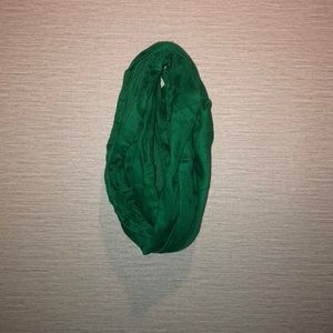 Mini green infinity scarf